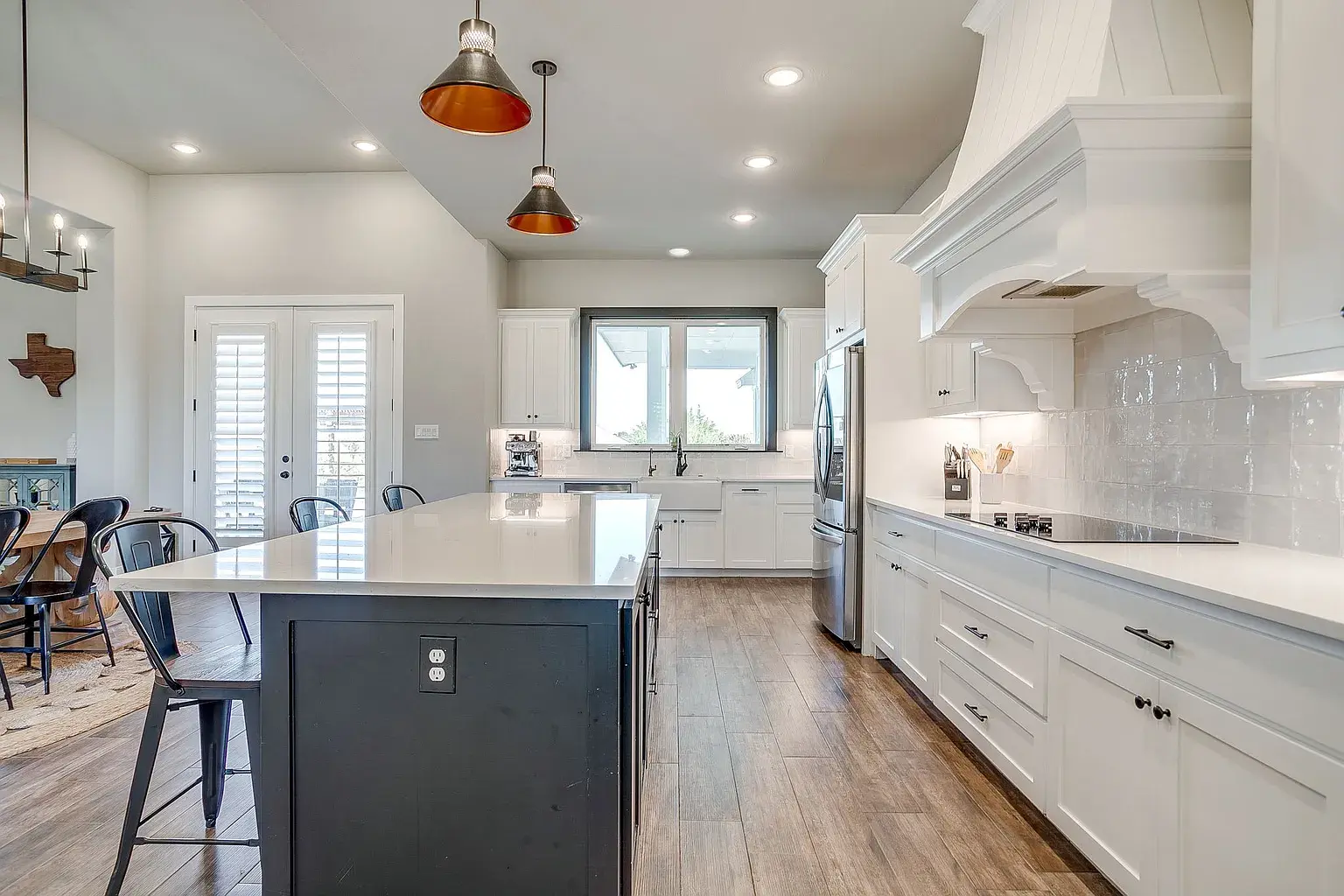 1005 Kingsley Ct, Weatherford, TX 76087